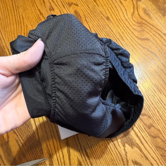 Zyia Black Bomber Shorts Size Large NWT - Picture 5 of 6